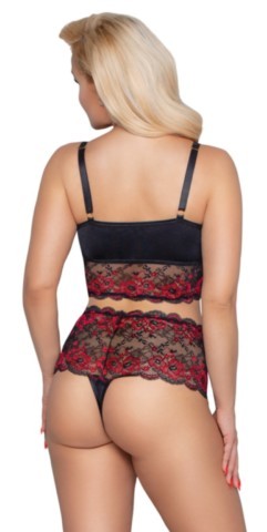 Ensemble lingerie Cottelli Curves composé d’un soutien-gorge noir avec bandes décoratives et anneaux dorés ainsi qu’une culotte taille haute en dentelle florale bicolore grande taille.